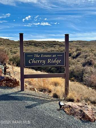 7.73 Acres of Land for Sale in Dewey-Humboldt, Arizona