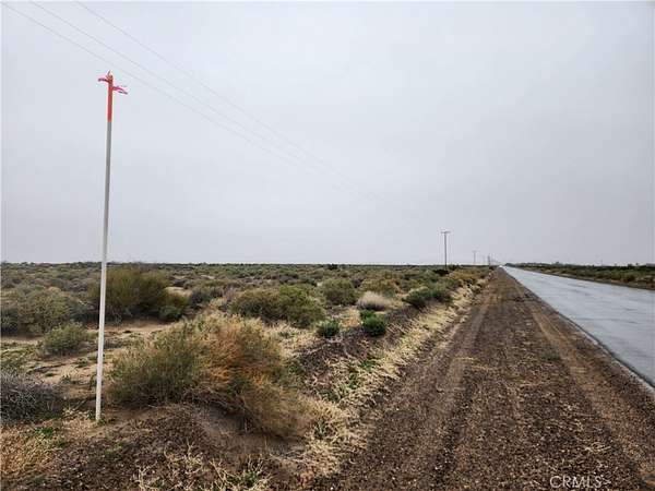4 Acres of Land for Sale in Newberry Springs, California