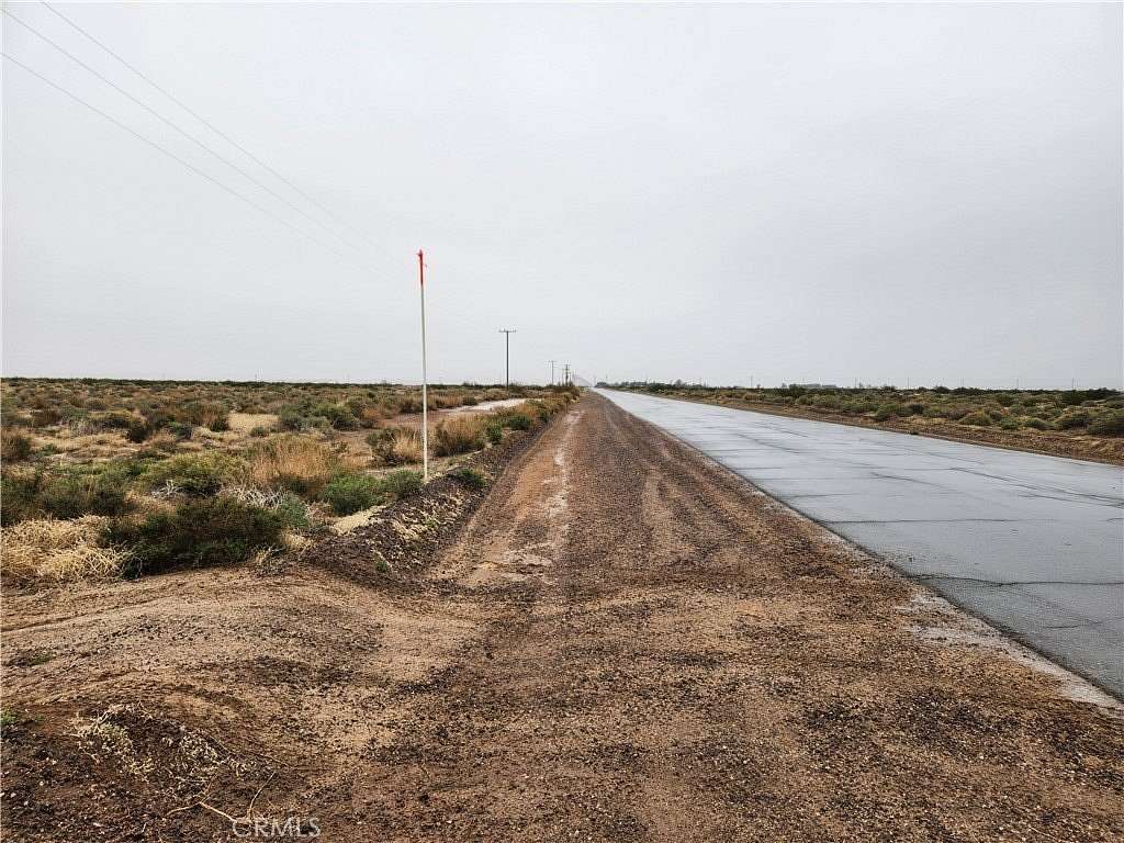 4 Acres of Land for Sale in Newberry Springs, California
