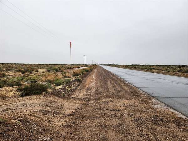 4 Acres of Land for Sale in Newberry Springs, California
