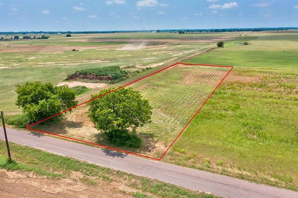 1 Acre of Residential Land for Sale in Collinsville, Texas