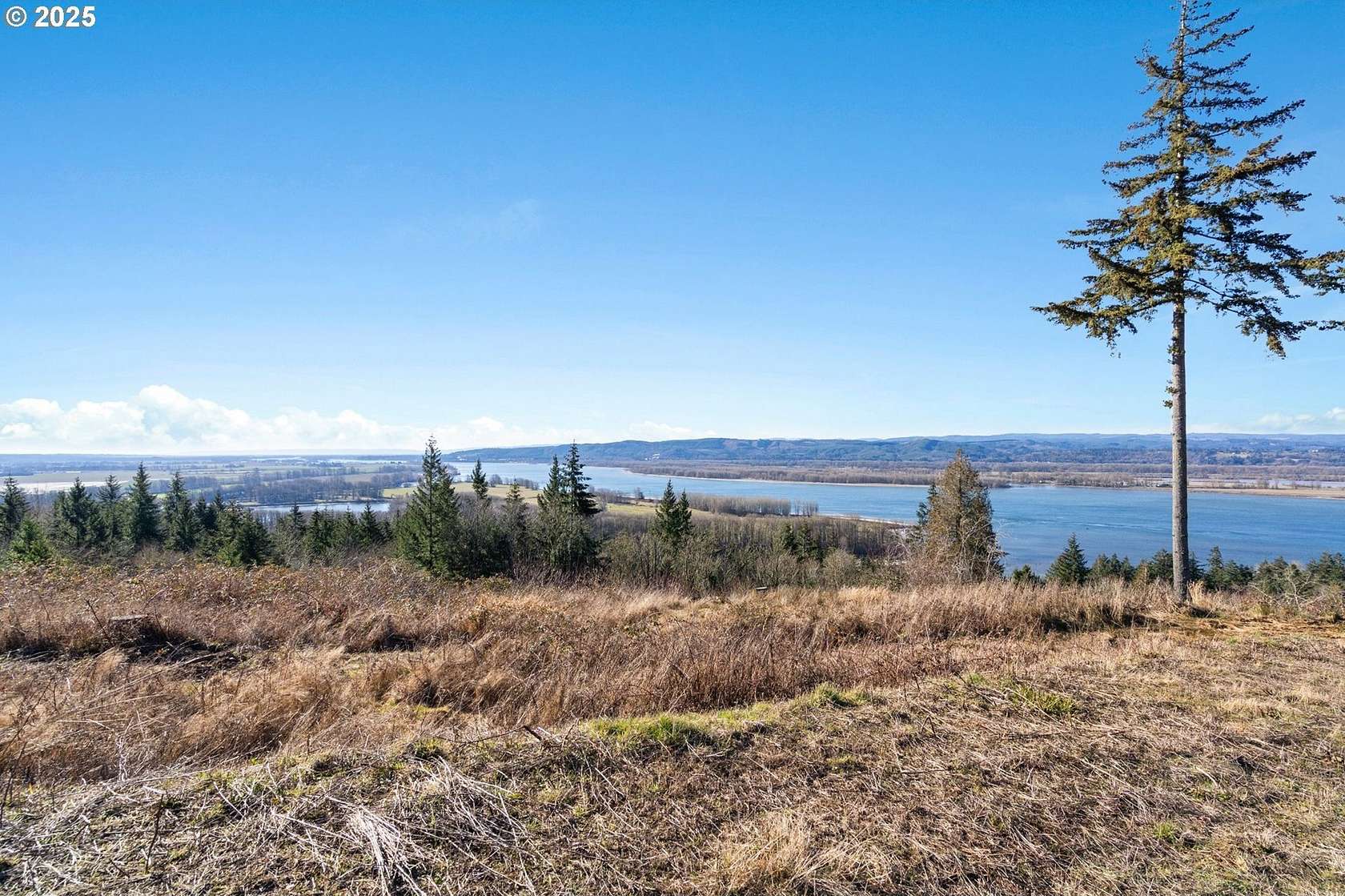 2.15 Acres of Residential Land for Sale in Kalama, Washington