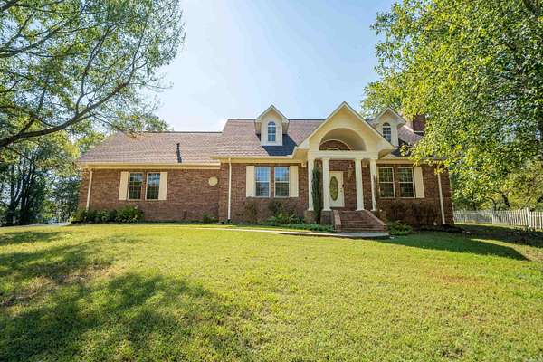 9.8 Acres of Land with Home for Sale in Hot Springs, Arkansas
