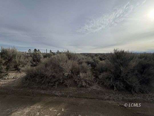 2.33 Acres of Residential Land for Sale in Christmas Valley, Oregon