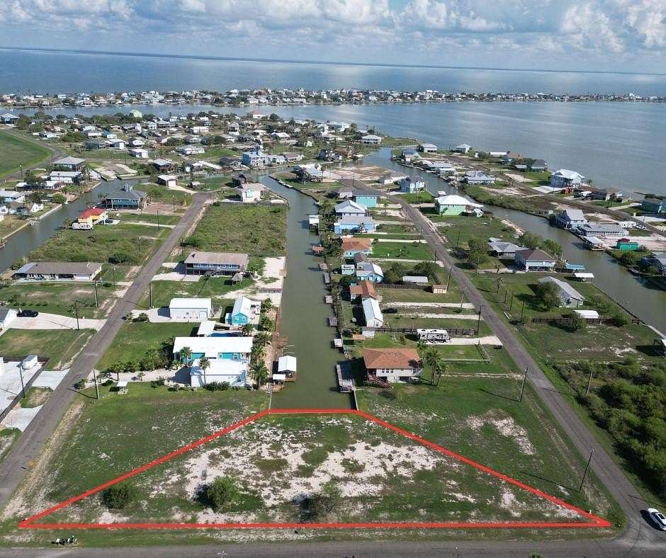 0.18 Acres of Residential Land for Sale in Rockport, Texas