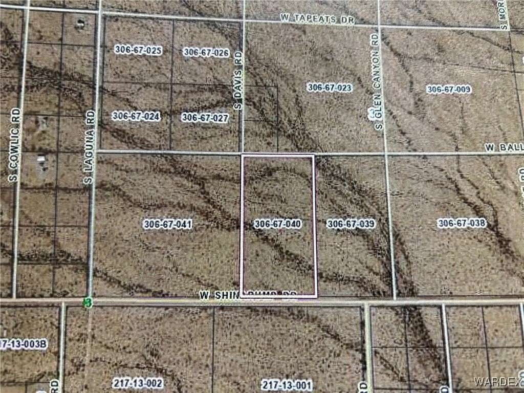 19.3 Acres of Land for Sale in Golden Valley, Arizona