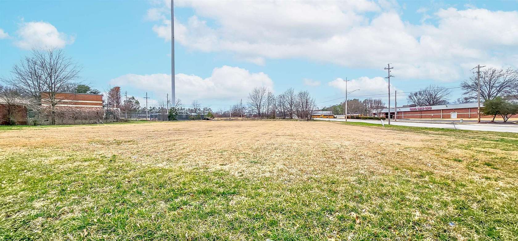 0.91 Acres of Commercial Land for Sale in Memphis, Tennessee