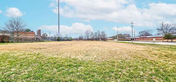 0.91 Acres of Commercial Land for Sale in Memphis, Tennessee
