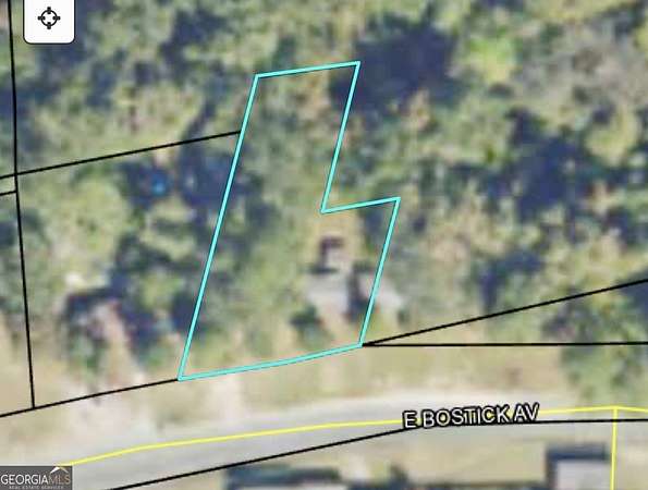 0.5 Acres of Land for Sale in Lakeland, Georgia