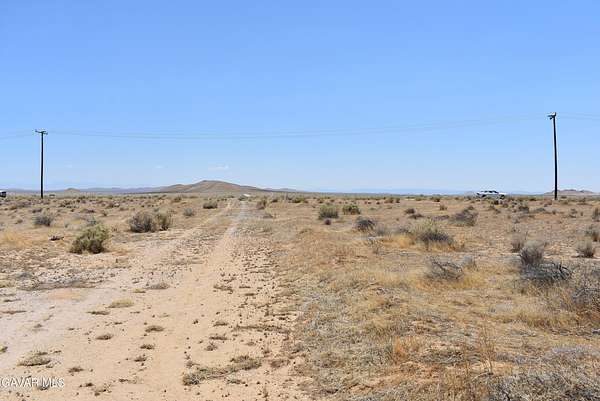 4.55 Acres of Commercial Land for Sale in Mojave, California