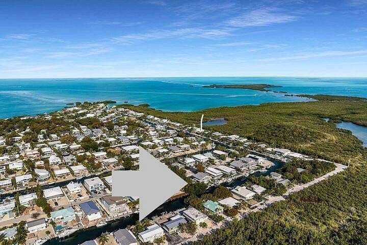 Residential Land for Sale in Plantation Key, Florida