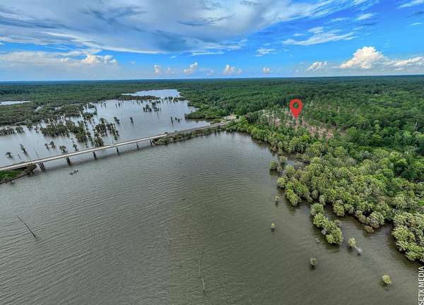 1.5 Acres of Residential Land for Sale in Broaddus, Texas
