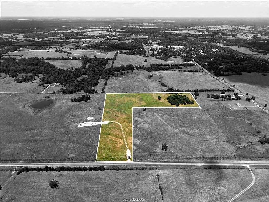 17.6 Acres of Land for Sale in Anderson, Texas
