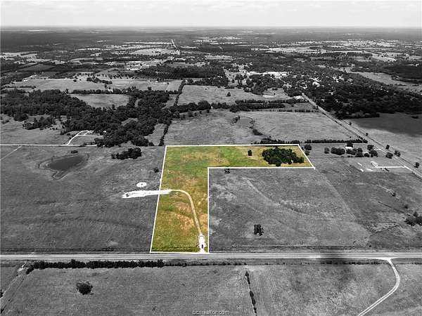 17.6 Acres of Land for Sale in Anderson, Texas