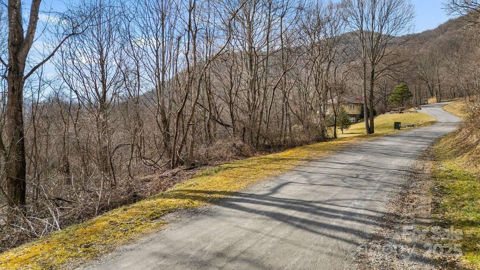 1.33 Acres of Residential Land for Sale in Waynesville, North Carolina