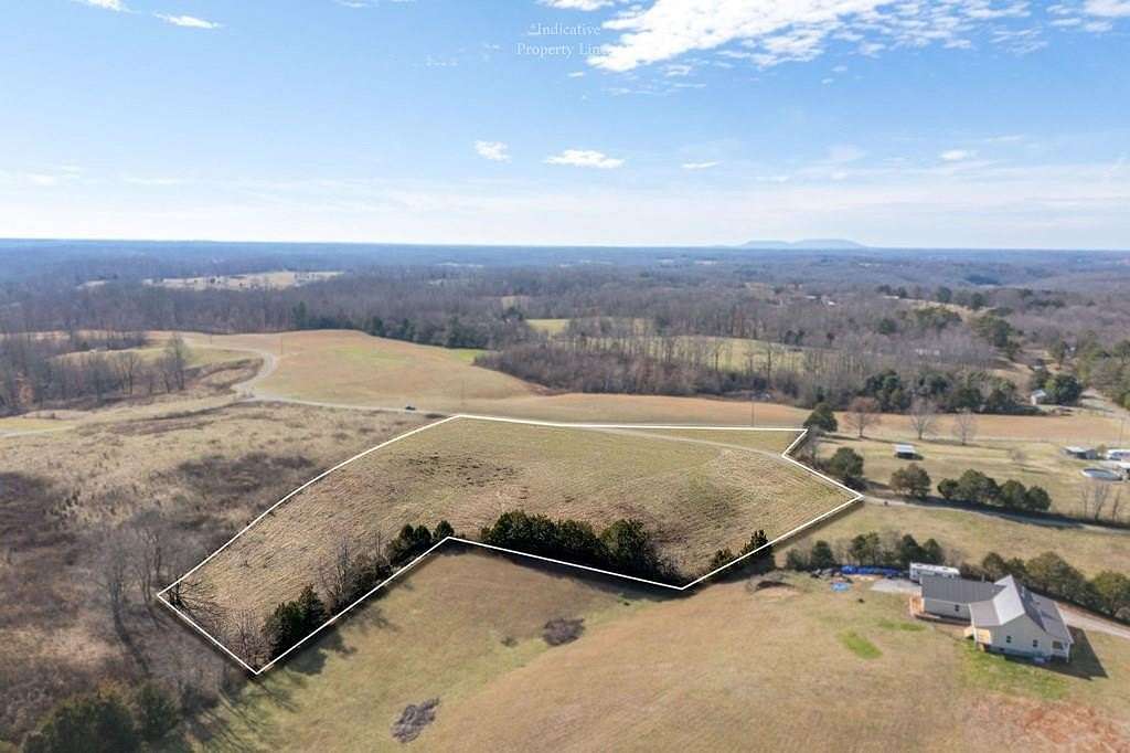 5 Acres of Residential Land for Sale in Smithville, Tennessee