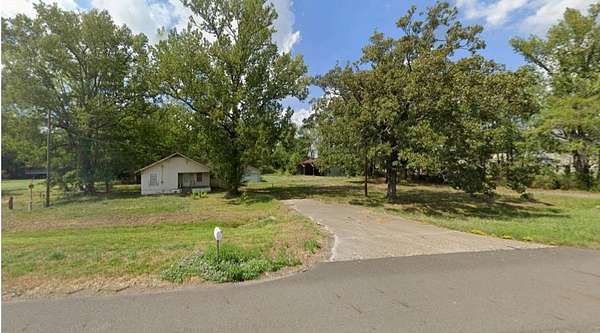 2.63 Acres of Commercial Land for Sale in Marshall, Texas