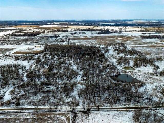 5 Acres of Land for Sale in Nowata, Oklahoma