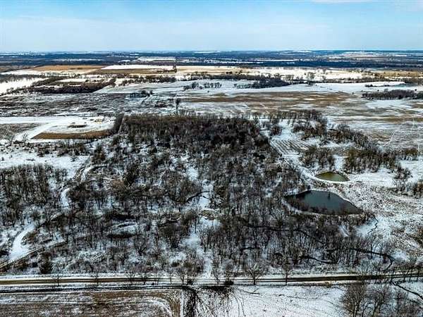 5 Acres of Land for Sale in Nowata, Oklahoma