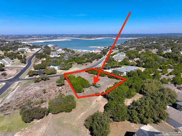 0.94 Acres of Residential Land for Sale in Canyon Lake, Texas