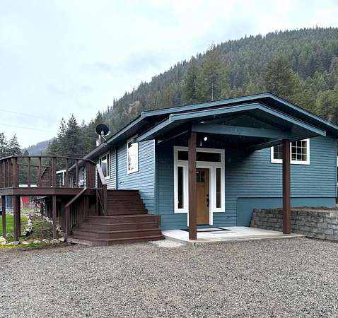 43.2 Acres of Agricultural Land with Home for Sale in Curlew, Washington
