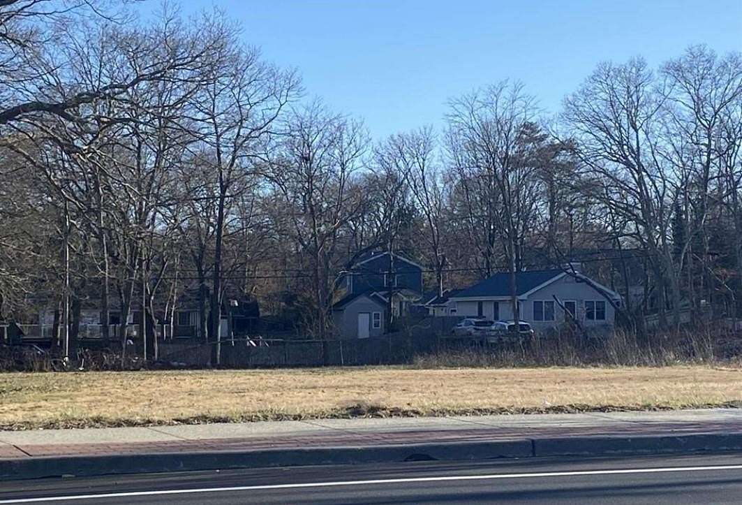 0.68 Acres of Mixed-Use Land for Sale in Mastic, New York