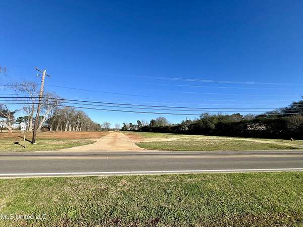 1 Acre of Land for Sale in Lucedale, Mississippi