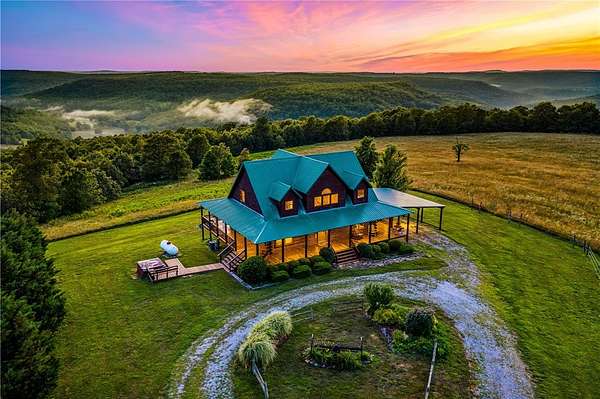 102 Acres of Land with Home for Sale in Compton, Arkansas