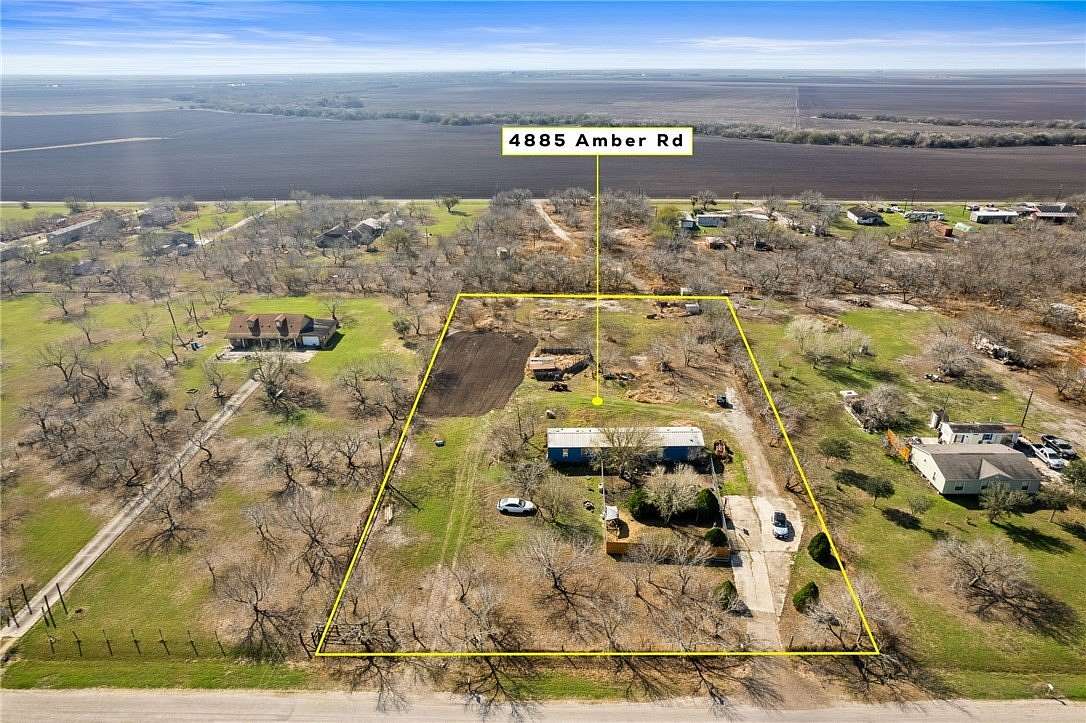 2 Acres of Improved Residential Land for Sale in Robstown, Texas