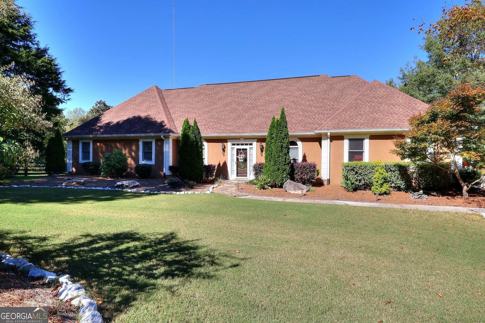 4.28 Acres of Residential Land with Home for Sale in Loganville, Georgia