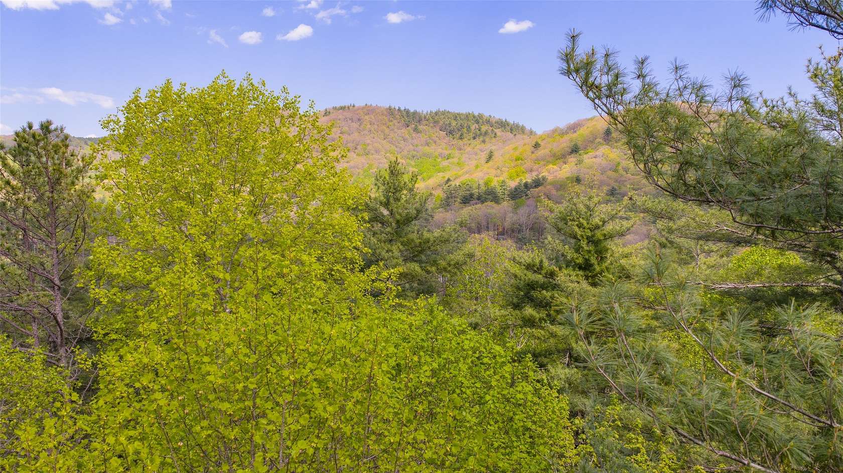 2.42 Acres of Residential Land for Sale in Cashiers, North Carolina