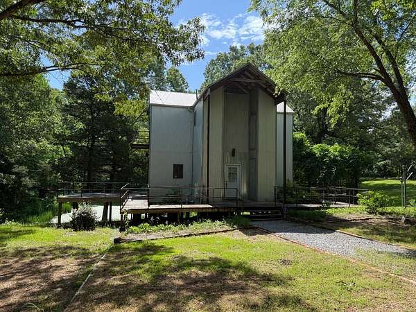 25 Acres of Recreational Land with Home for Sale in Carrollton, Mississippi