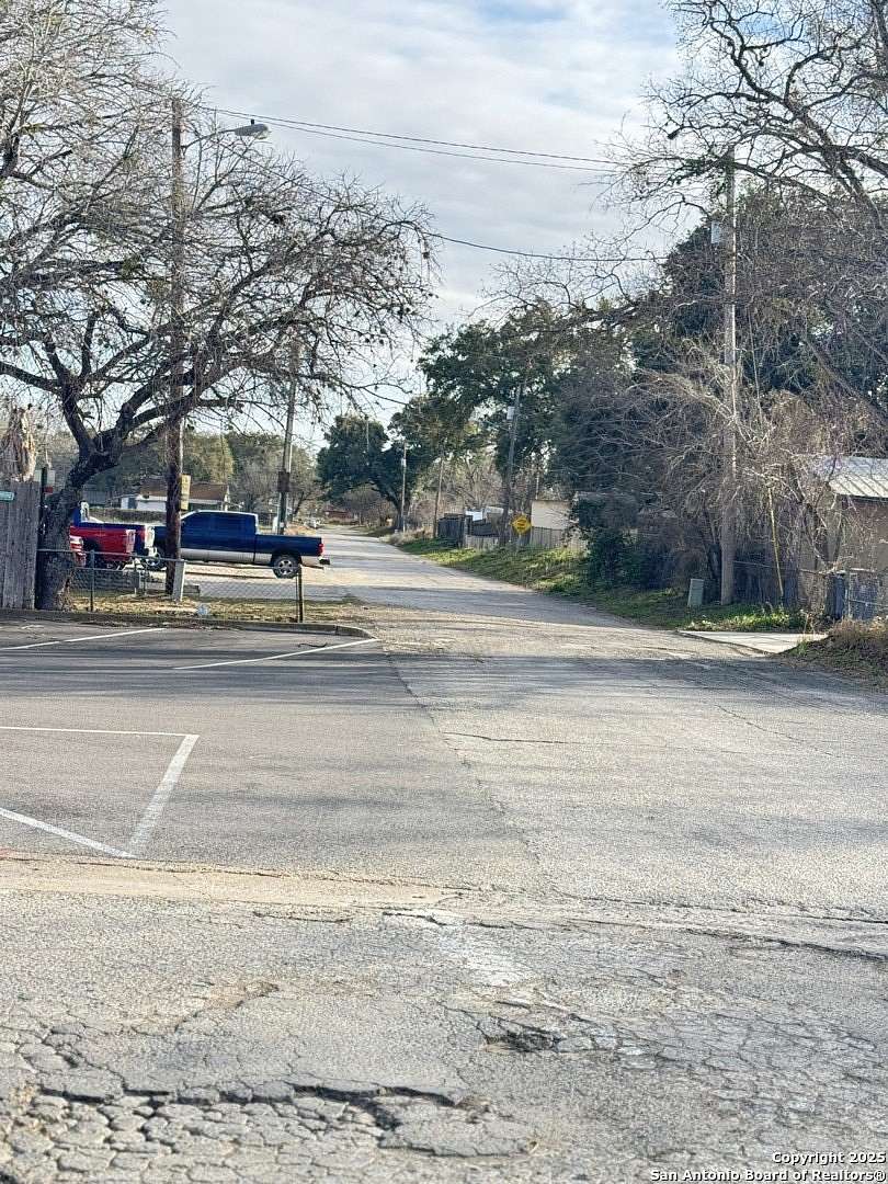 0.55 Acres of Land for Sale in Pleasanton, Texas