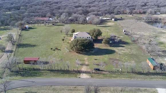 5 Acres of Residential Land with Home for Sale in Roanoke, Texas