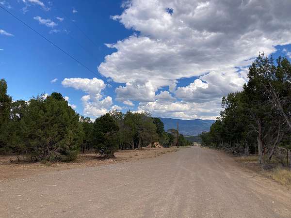 5 Acres of Land for Sale in Montrose, Colorado