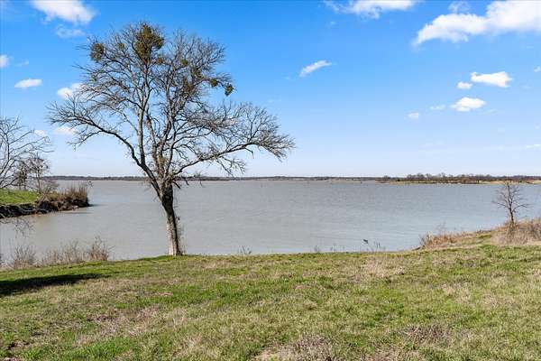 1.17 Acres of Residential Land for Sale in Corsicana, Texas