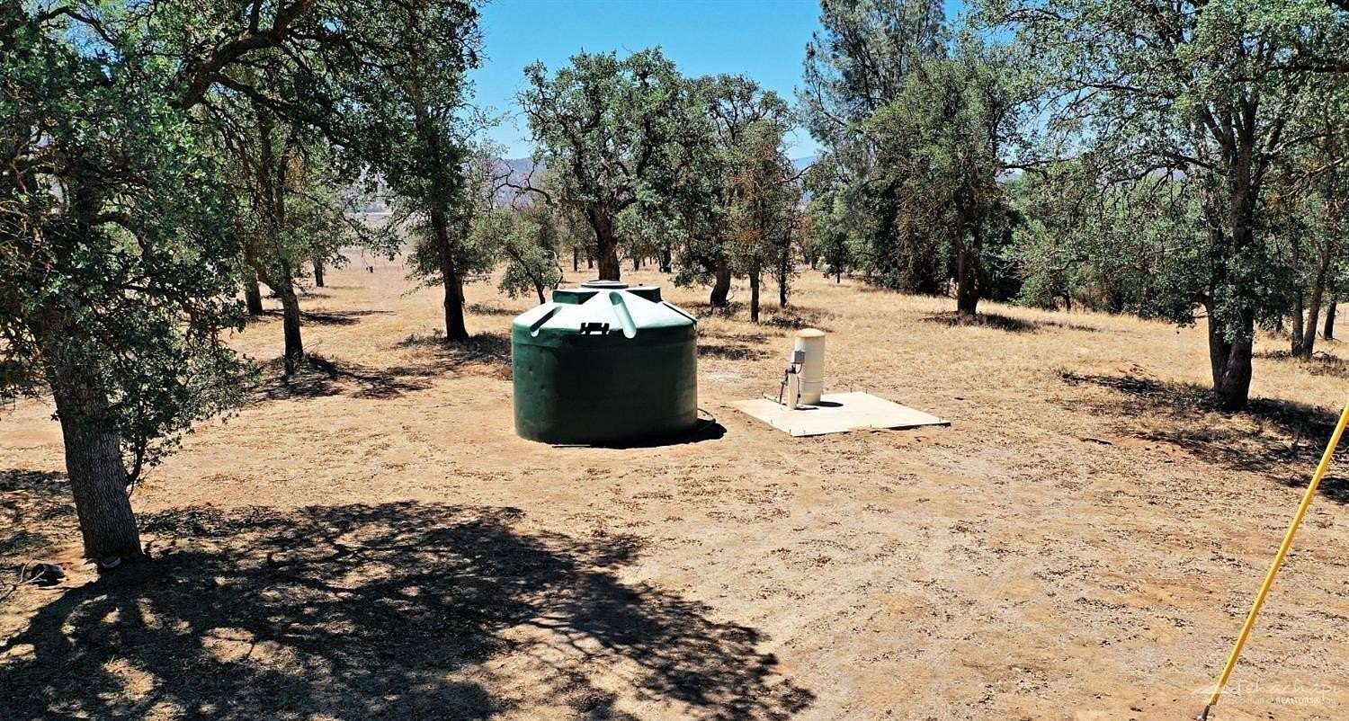 4.27 Acres of Land for Sale in Caliente, California