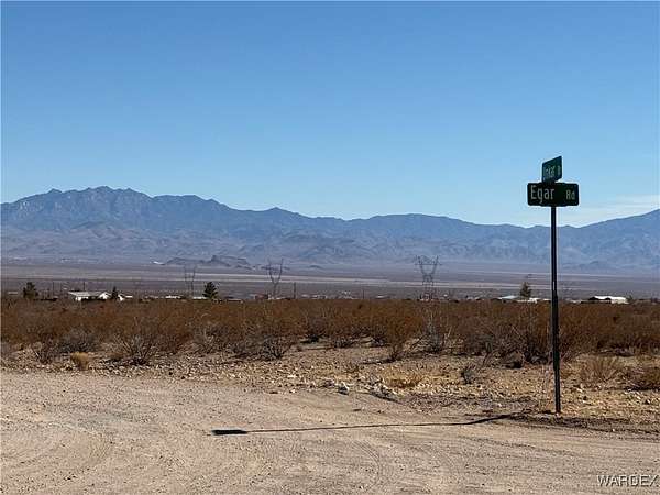 19.4 Acres of Land for Sale in Golden Valley, Arizona