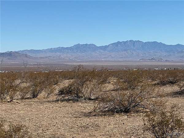 5 Acres of Land for Sale in Golden Valley, Arizona