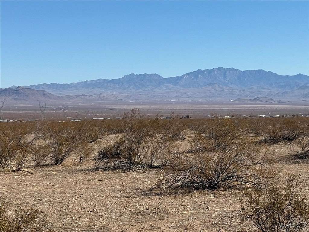5 Acres of Land for Sale in Golden Valley, Arizona