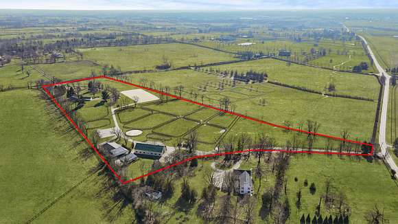 20 Acres of Land with Home for Sale in Lexington, Kentucky