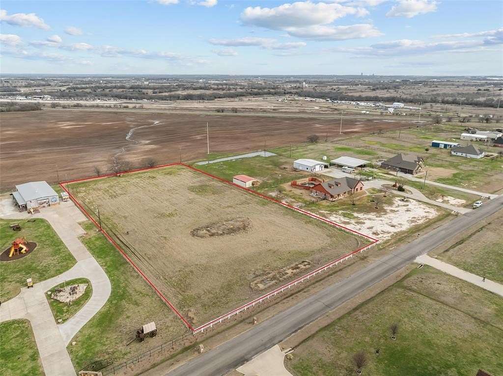 2.48 Acres of Land for Sale in Sanger, Texas