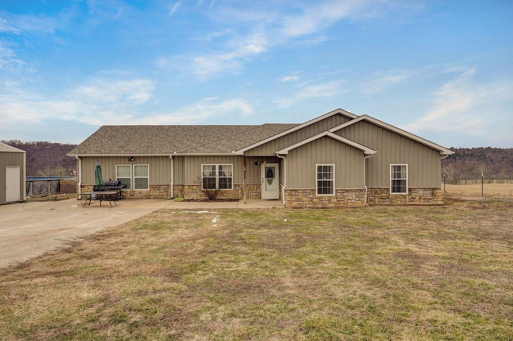 5 Acres of Land with Home for Sale in Galena, Missouri