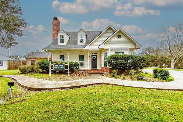 0.59 Acres of Improved Commercial Land for Sale in Raceland, Louisiana