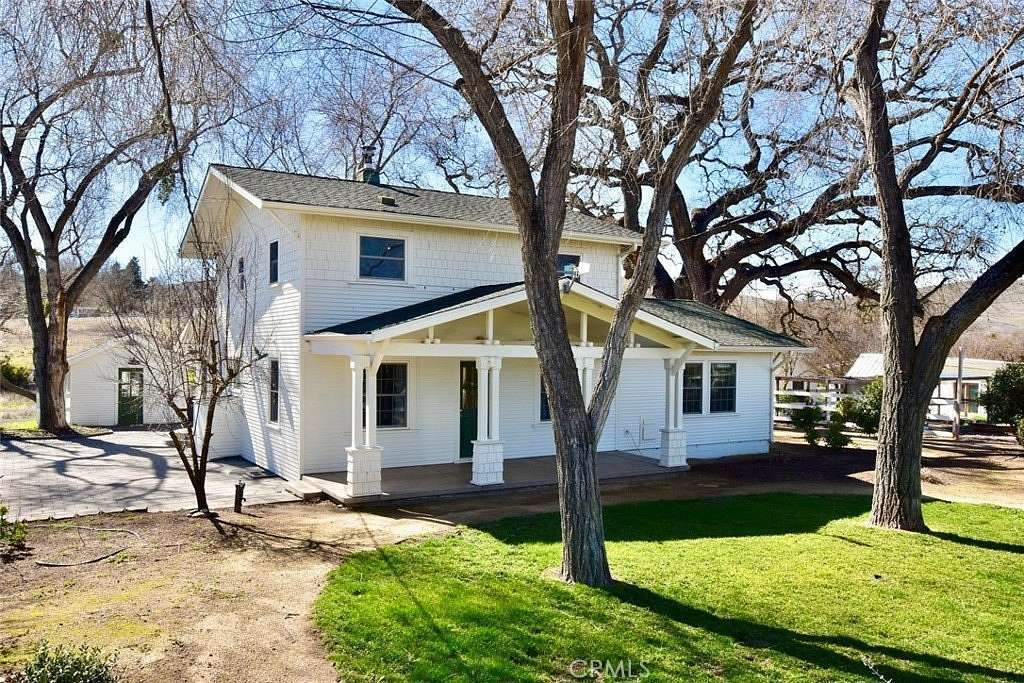 4.72 Acres of Improved Mixed-Use Land for Sale in Templeton, California