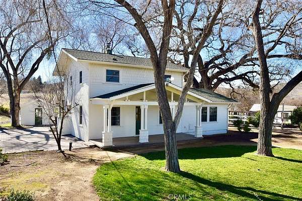 4.72 Acres of Improved Mixed-Use Land for Sale in Templeton, California