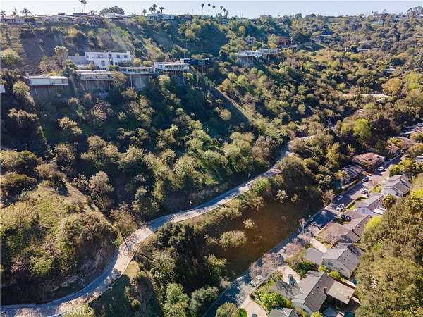0.25 Acres of Land for Sale in Sherman Oaks, California