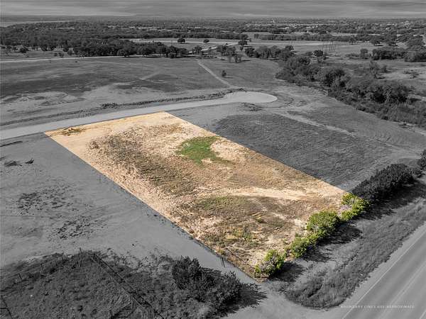 1 Acre of Land for Sale in Granbury, Texas