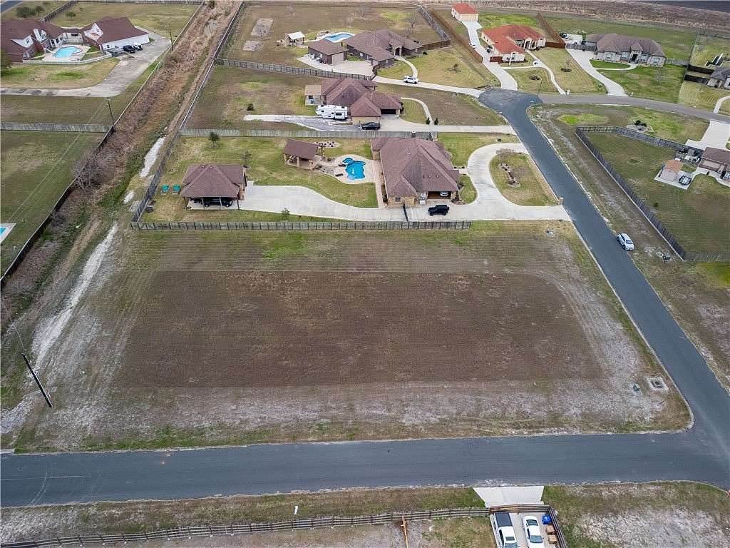 1 Acre of Residential Land for Sale in Corpus Christi, Texas