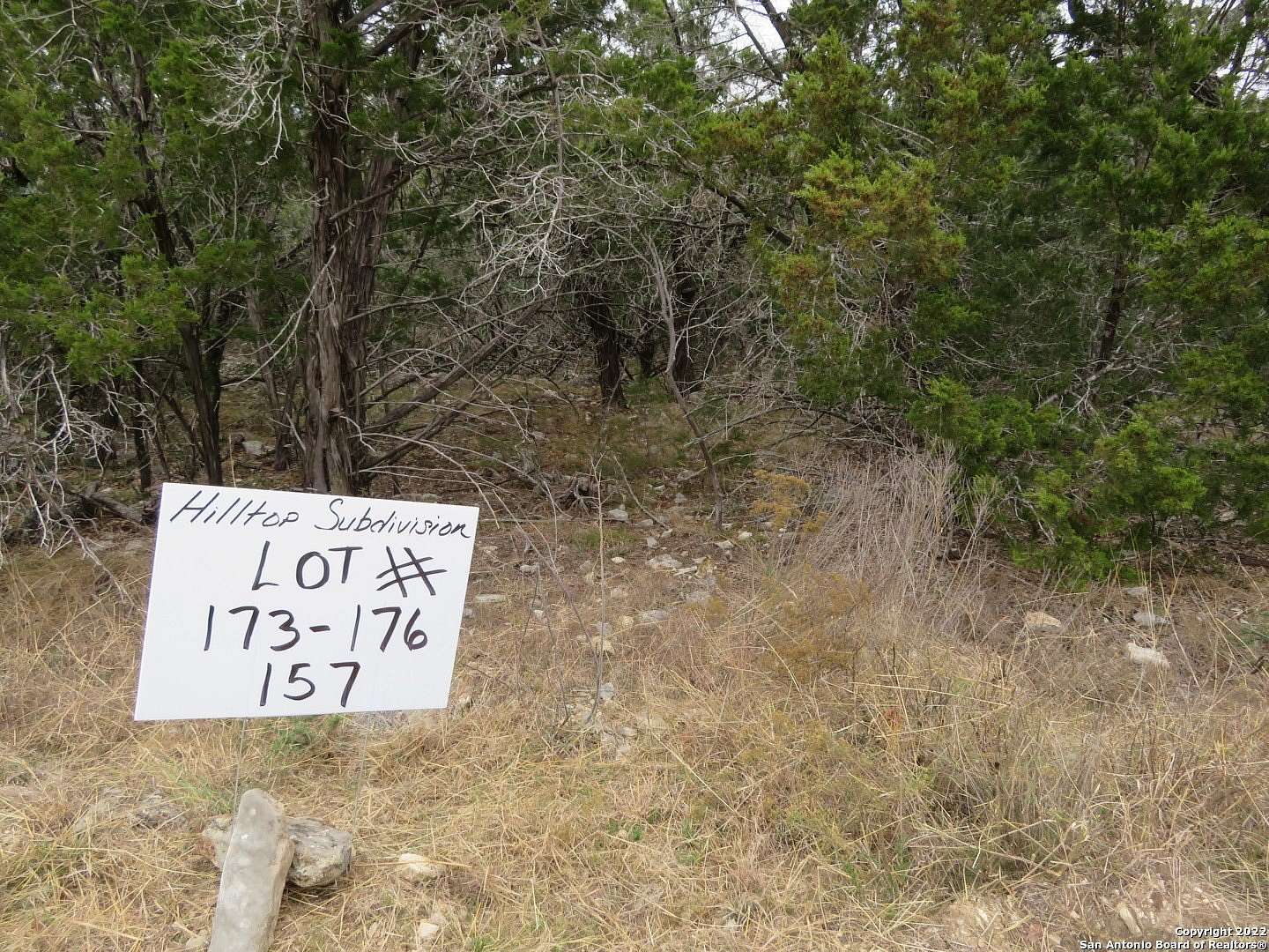 0.99 Acres of Residential Land for Sale in Lakehills, Texas